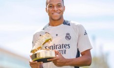 B体育体育网站入口-莱比锡红牛发挥出色，继续走在德国足坛前列