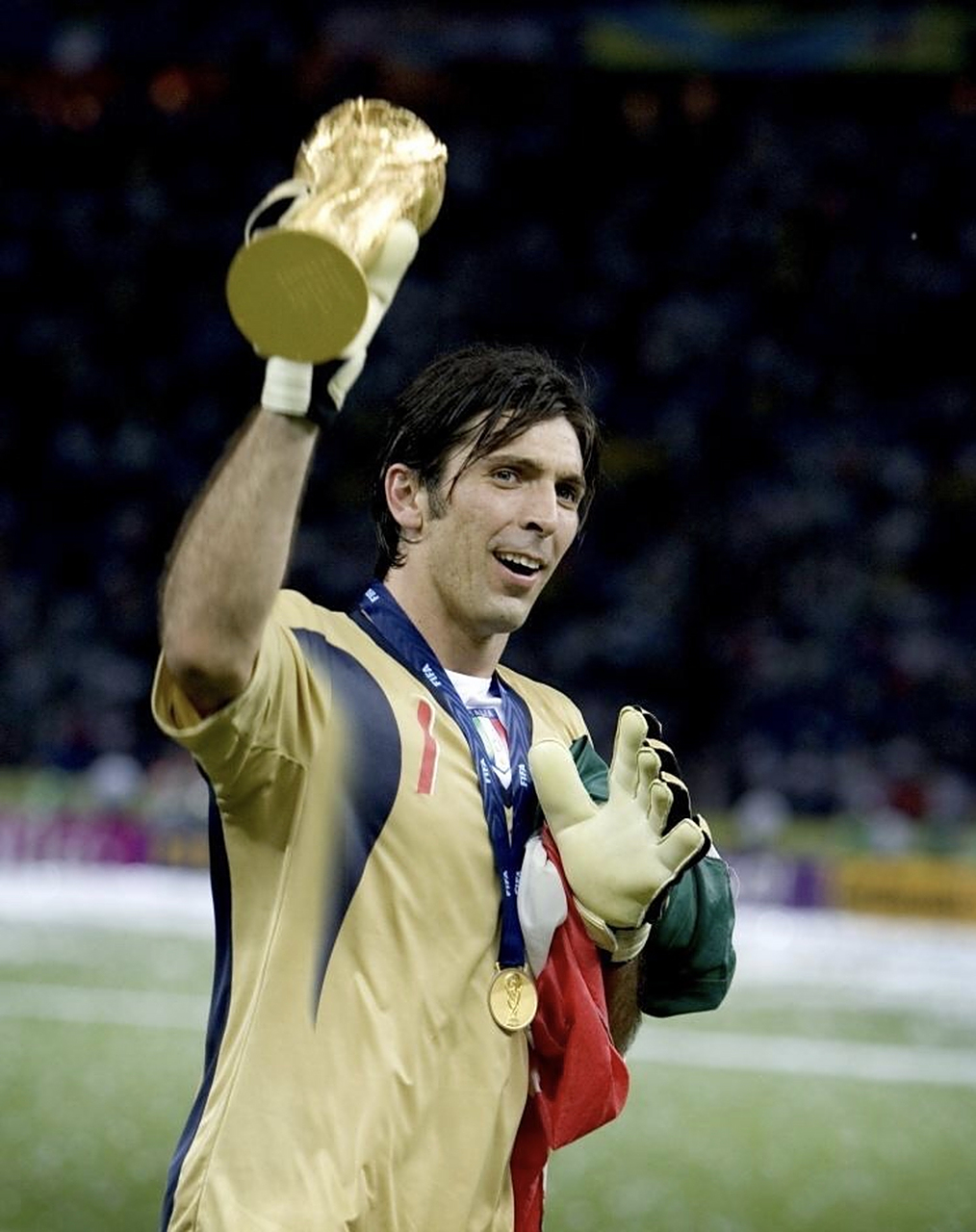 意大利传奇门将宣布退役告别 意大利传奇门将宣布退役告别