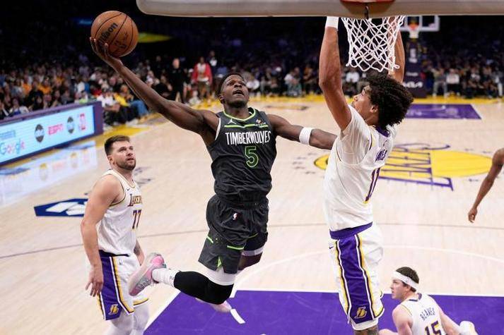 湖人大胜森林狼,继续领跑西部 湖人大胜森林狼,继续领跑西部