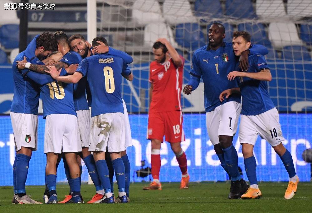 意大利联赛一场关键比赛令球迷沸腾